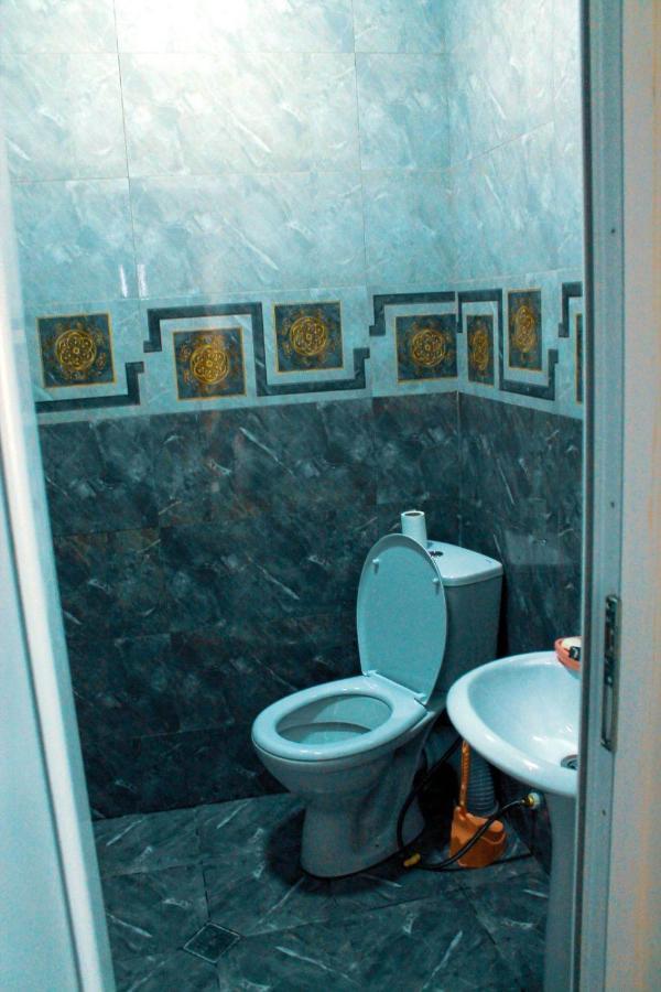 Tete Guest House Batumi Exterior photo